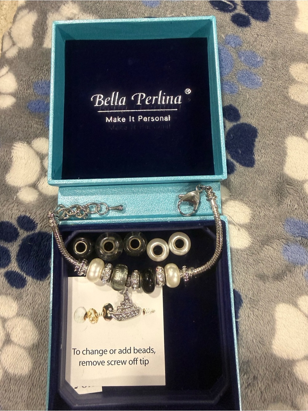 bella Perlina Silver-Tone Bracelet with Cruise ship charm.